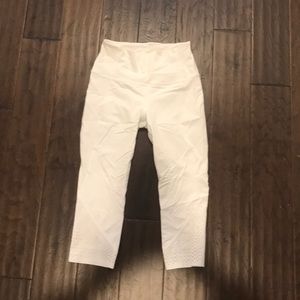 White Lululemon crop leggings